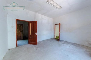 Oportunitate de Investiție – Teren 143 mp + Construcție, zona Centrala, Arad - imagine 2
