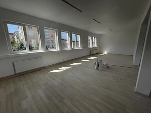 Spatiu comercial/birouri 125mp Cisnadie