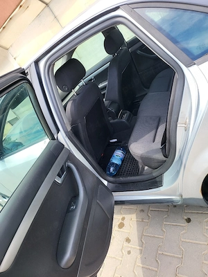 Audi a 4 1.9 tdi cu soft făcu  - imagine 3
