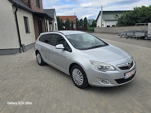 Opel astra j, 1686 cmc, 110 cp euro 5, diesel - imagine 2