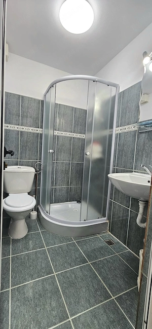 Proprietară închiriez garsonieră zona Soarelui  - imagine 6