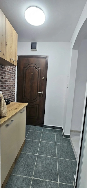 Proprietară închiriez garsonieră zona Soarelui  - imagine 5
