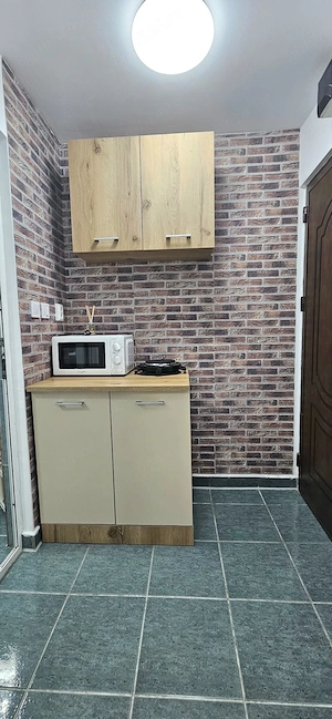 Proprietară închiriez garsonieră zona Soarelui  - imagine 7