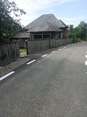CASĂ + 3,5 ha TEREN lângă Mănăstirea Strâmtura, Valea Izei, Maramureș - imagine 6