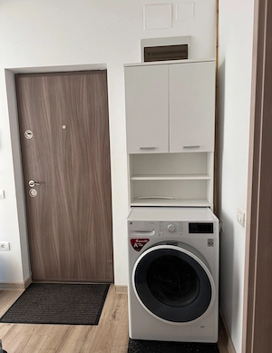 Apartament de 2 camere de inchiriat -- bloc nou, parcarea inclusă  - imagine 9