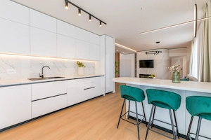 Apartament 3 camere, 95 mp, 2 parcari, zona UMF - imagine 12