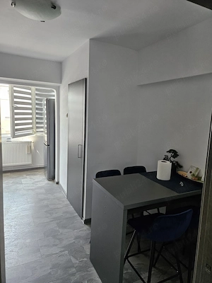 Vand apart.2 cam.decom,st.71 ,p,situat Miorita,ultramodern,etaj 6 din 8,cu centrala pe gaz. - imagine 9