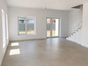 Jumătate de duplex premium, 120 mp utili, teren 256 mp, garaj și 3 dor - imagine 19