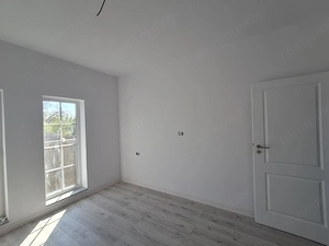 Casa individuala in Sanandrei-70 mp-3 camere-toate utilitatile-strada asfaltata - imagine 12