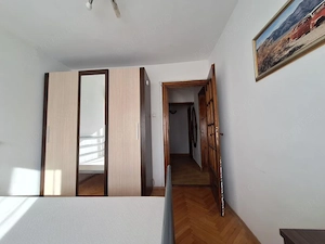 Apartament spatios - 3 camere - 2 bai - 67 mp - zona Lipovei - imagine 8