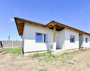 Duplex despartit cu 3 camere si teren de 280/380 mp in Mosnita Noua