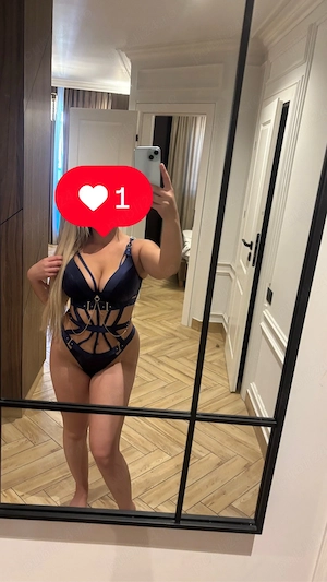 Blonda nouă in orasul tău  