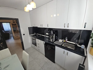 Apartament 3 camere, 56 mp, zona Podul Ros  - imagine 5