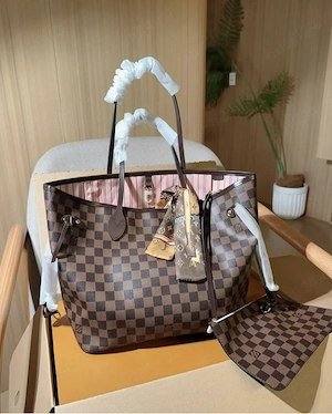 Geanta Louis Vuitton Neverfull, piele