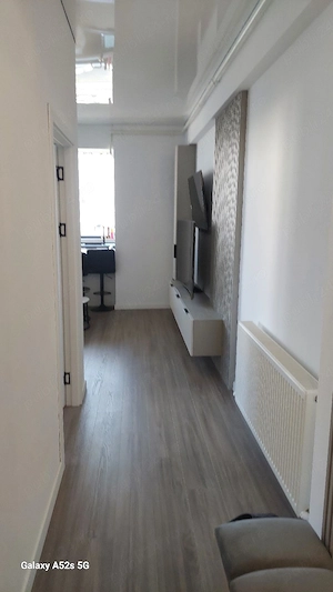 Vand apartament pe malul marii  - imagine 2