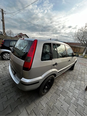 ford fusion  - imagine 5