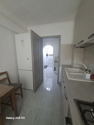 Închiriez apartament  - imagine 9