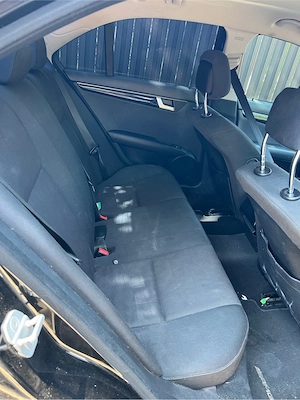 Mercedes c220 motor defect  - imagine 2