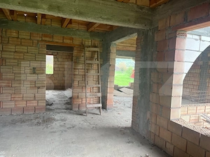 Casă la roșu de vânzare, 260 mp, zona Sântana de Mureș - imagine 3