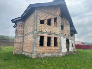 Casă la roșu de vânzare, 260 mp, zona Sântana de Mureș - imagine 2