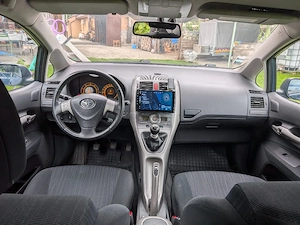 Toyota Auris Hatchback  - imagine 4