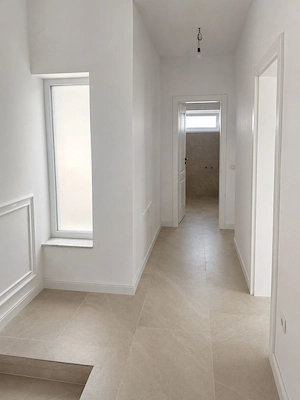 Jumătate de duplex premium, 120 mp utili, teren 256 mp, garaj și 3 dor - imagine 17