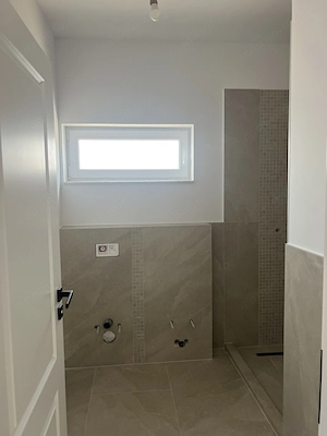 Jumătate de duplex premium, 120 mp utili, teren 256 mp, garaj și 3 dor - imagine 12