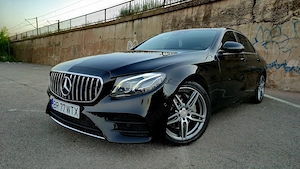 Mercedes Benz E220d AMG LINE 9G-Tronic
