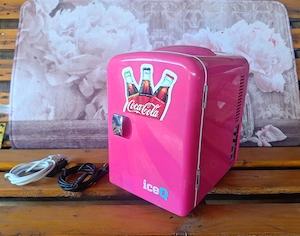 Lada frigorifica electrica (termoelectrica) mini cooler Coca Cola iceQ cool box