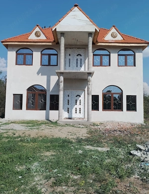 Casa si villă de vinzare - imagine 7