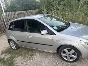 Ford Fiesta 1.3 Benzina - imagine 2