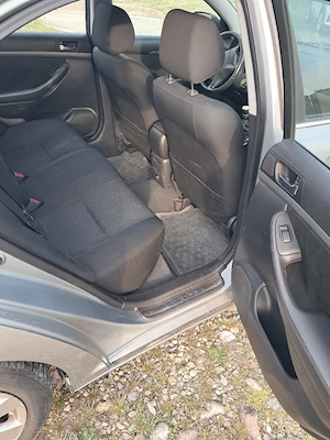 Toyota Avensis 2008 - imagine 9