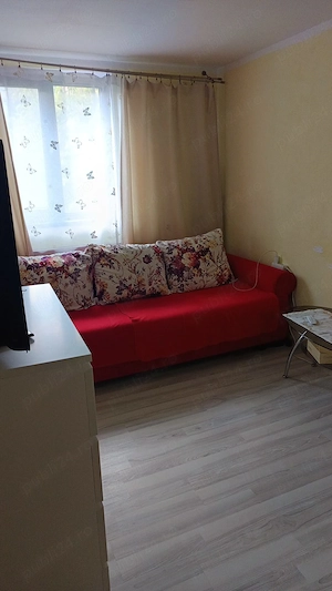 Vand apartament renovat 2 camere - imagine 3