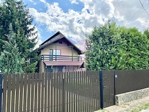 Vila cu 6 camere de vanzare in Brebu