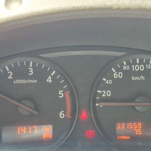 Vând nissan navara 2011-190 cp