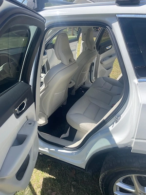 Vând Volvo XC60, an fabricație 2020, cu doar 54.000 km. - imagine 9