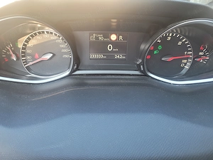 Peugeot 308 2018, 1.5 Diesel  - imagine 6