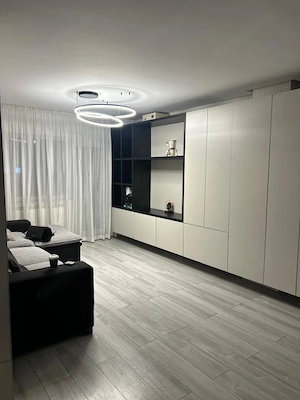 🏡 De închiriat – Apartament modern cu 3 camere | Zona Centrală