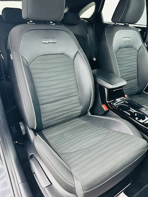 Kia pro cee'd - imagine 20