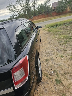 Opel Astra H Caravan (Combi) 1.6 16V, 120CP, benzină, 2008 - imagine 5