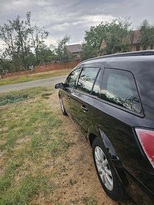 Opel Astra H Caravan (Combi) 1.6 16V, 120CP, benzină, 2008 - imagine 6
