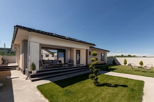 Casă de vânzare exclusivistă în Titesti, Arges