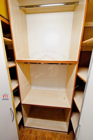 Vanzare apartament cu 2 camere, centru( Egreta, bloc din 90''), parter - imagine 6