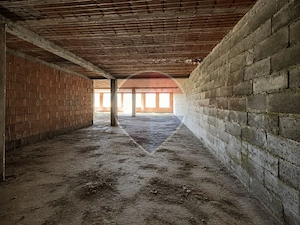 Cladire comerciala cu teren 10.000 mp | DN 13 - Hanul Bogatii-Maierus - imagine 8