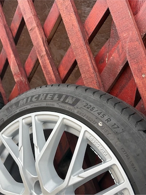 Set jante aliaj 17” + anvelope Michelin - imagine 4