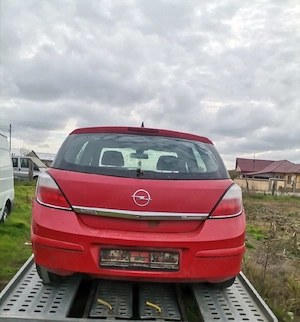 Bot față: bară, capotă,  radiator, far, tragere Opel Astra H - imagine 3