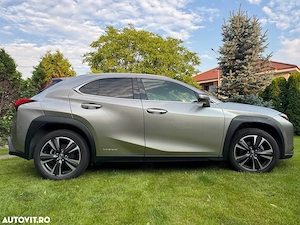  Lexus -Serie UX 250h -Premium-Grantie 2030 - imagine 2