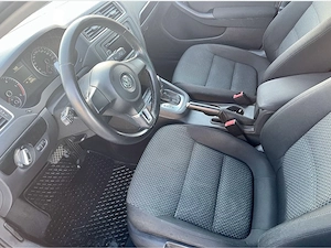 Vand Schimb VW Jetta 1.6D Automat, 95,400 KM Reali - imagine 6