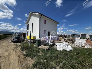 Casa individuala cu 4 camere si teren de 310 mp in Cristian zona Sere - imagine 3