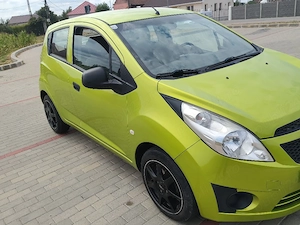 vând Chevrolet spark 2012 - imagine 3